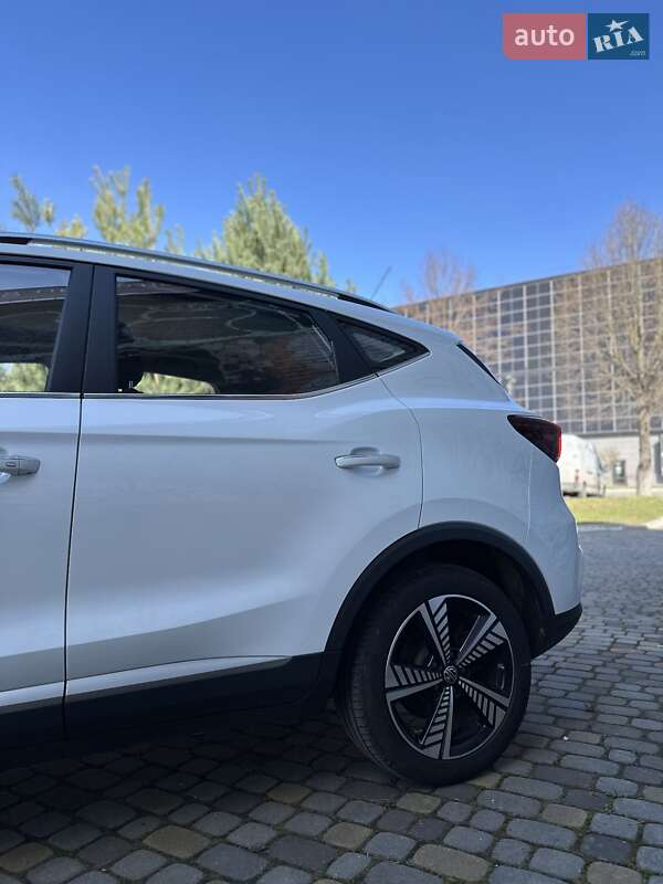 Внедорожник / Кроссовер MG ZS EV 2019 в Днепре