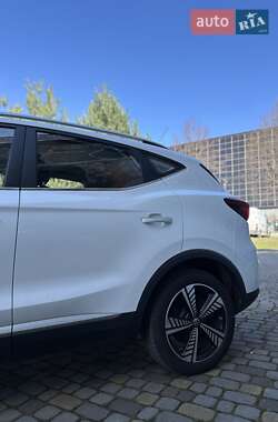 Внедорожник / Кроссовер MG ZS EV 2019 в 