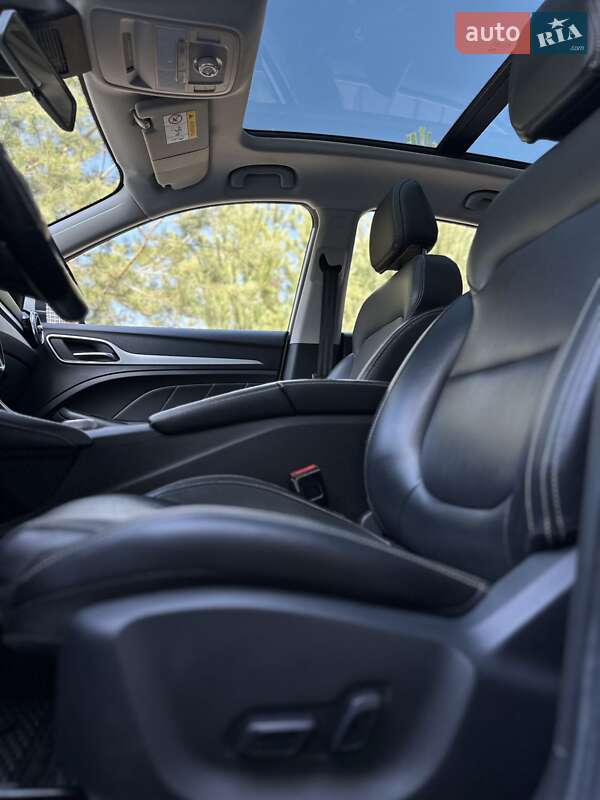 Внедорожник / Кроссовер MG ZS EV 2019 в Днепре