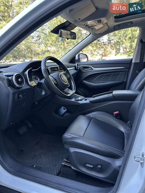Внедорожник / Кроссовер MG ZS EV 2019 в Днепре