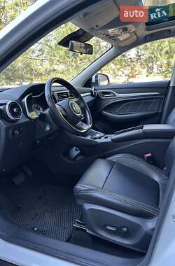 Внедорожник / Кроссовер MG ZS EV 2019 в 