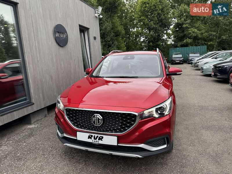 MG ZS EV 2020