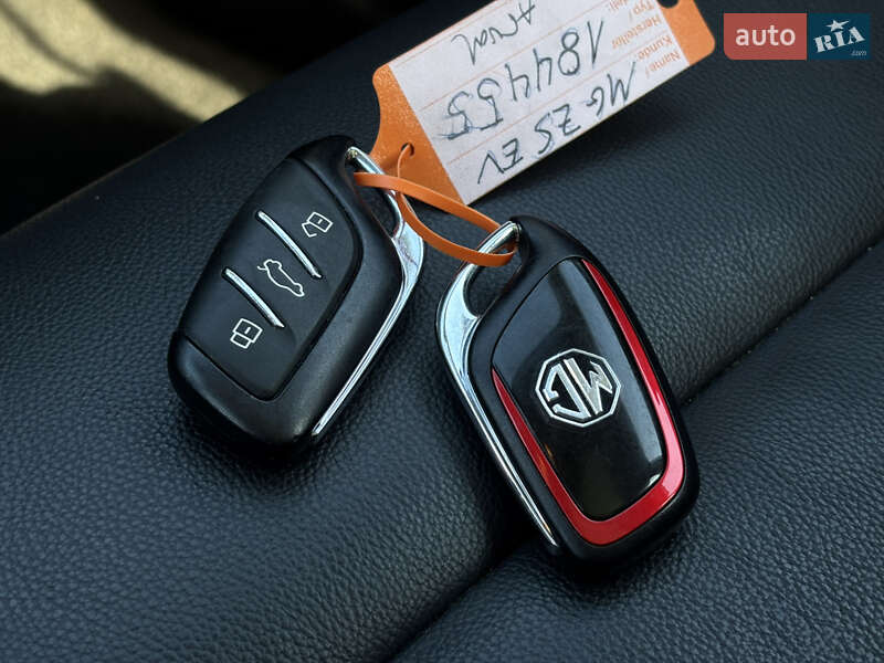 Внедорожник / Кроссовер MG ZS EV 2021 в Львове