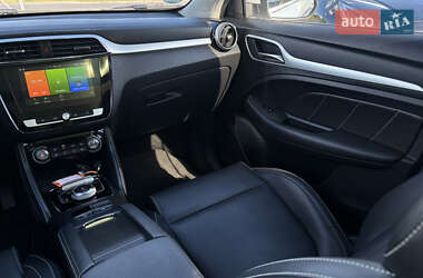 Внедорожник / Кроссовер MG ZS EV 2021 в 