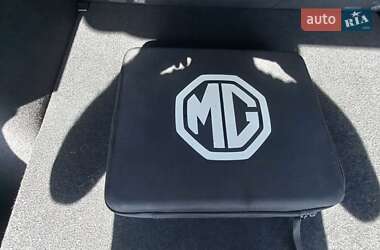 Позашляховик / Кросовер MG ZS EV 2021 в 