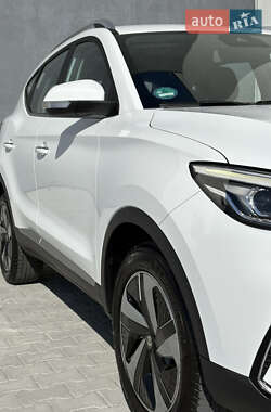 Позашляховик / Кросовер MG ZS EV 2022 в 