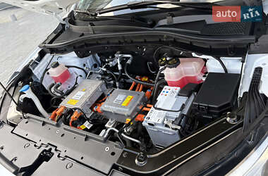 Позашляховик / Кросовер MG ZS EV 2022 в 