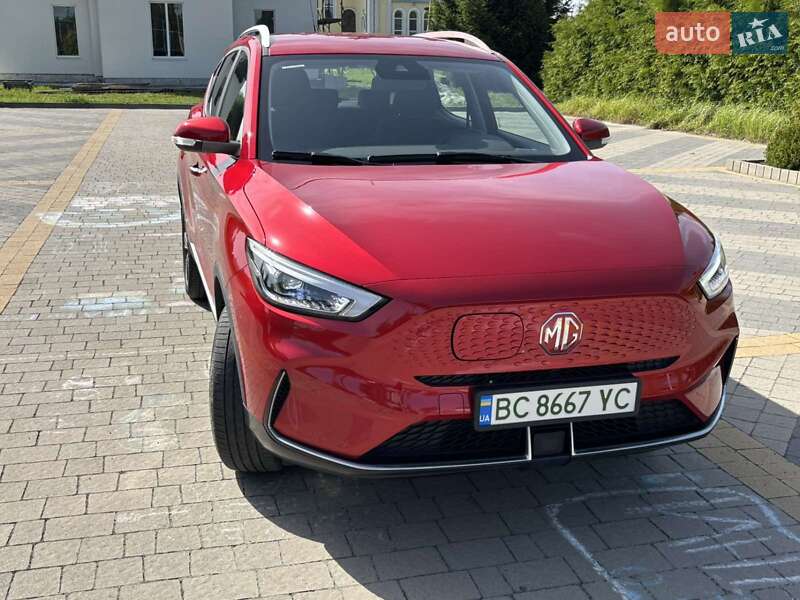 MG ZS EV 2021