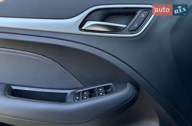 Позашляховик / Кросовер MG ZS EV 2021 в  фото 20 Позашляховик / Кросовер MG ZS EV 2021 в