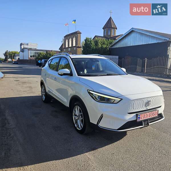 Внедорожник / Кроссовер MG ZS EV 2023 в 