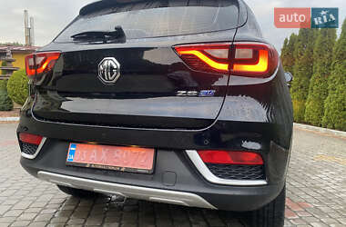 Позашляховик / Кросовер MG ZS EV 2020 в 