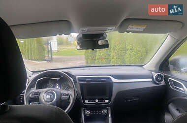 Позашляховик / Кросовер MG ZS EV 2020 в 
