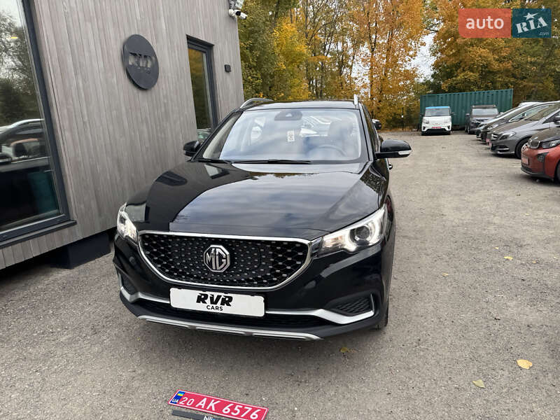 MG ZS EV 2020