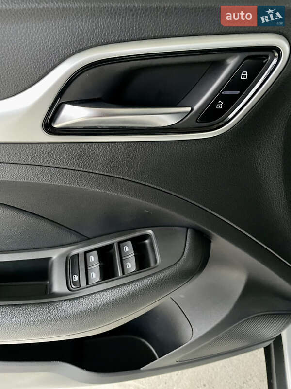 Внедорожник / Кроссовер MG ZS EV 2021 в Мукачево