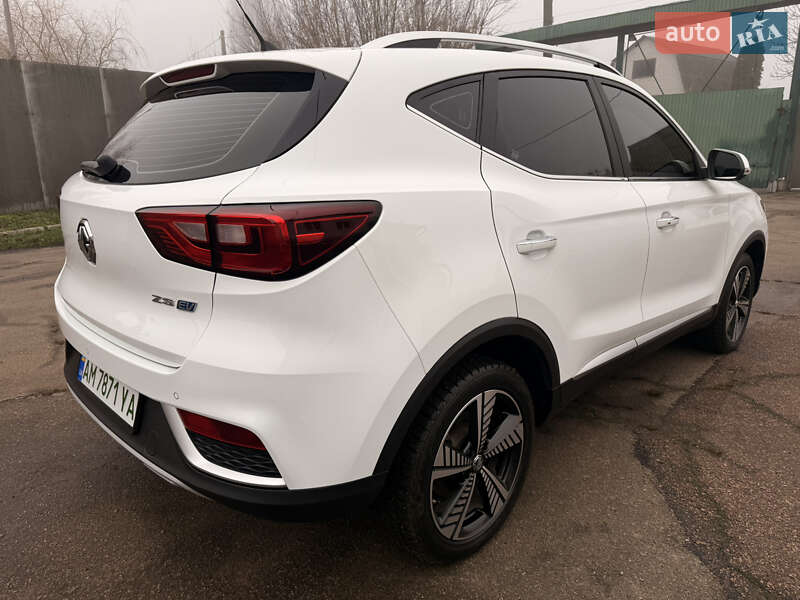 Внедорожник / Кроссовер MG ZS EV 2021 в Житомире