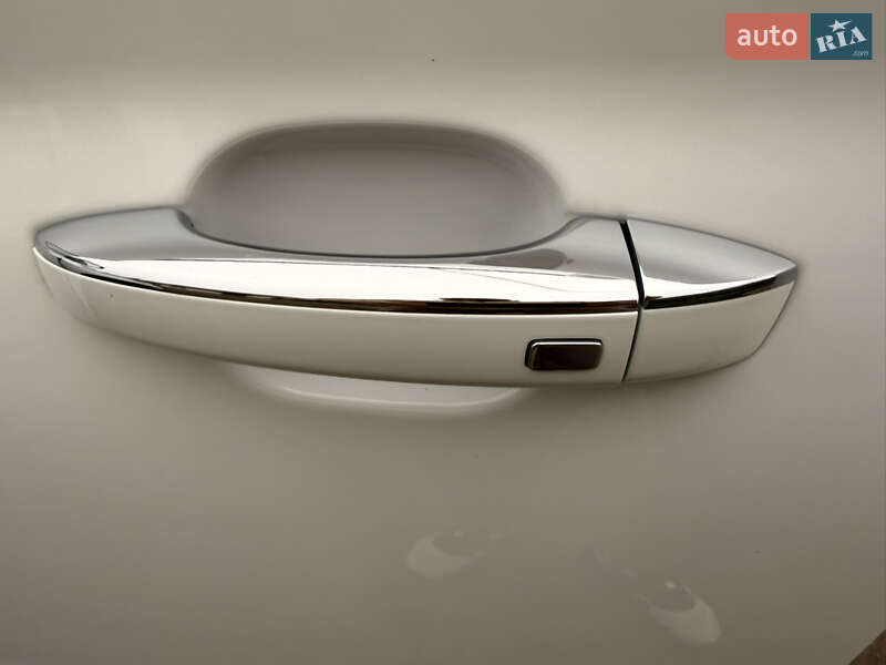 Внедорожник / Кроссовер MG ZS EV 2021 в Житомире