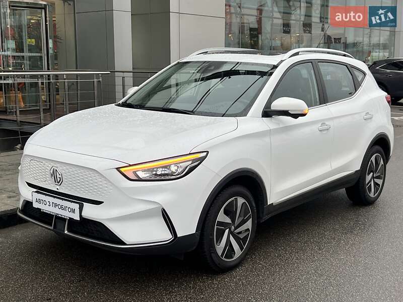 Внедорожник / Кроссовер MG ZS EV 2023 в Киеве
