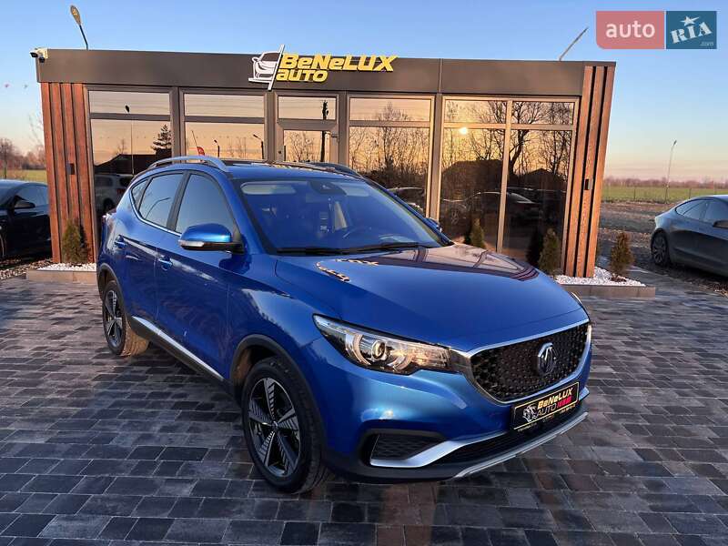 MG ZS EV 2020