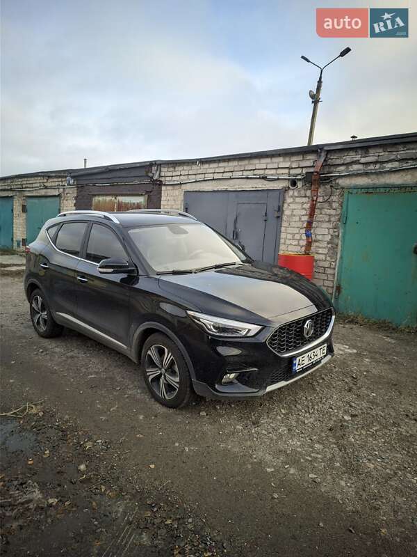 MG ZS 2021