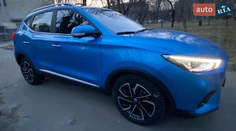 Внедорожник / Кроссовер MG ZS 2023 в Киеве