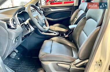 Внедорожник / Кроссовер MG ZS 2024 в 