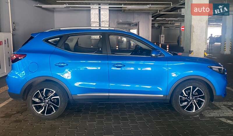MG ZS 2023