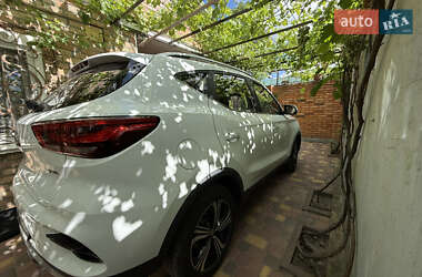 Внедорожник / Кроссовер MG ZS 2021 в 