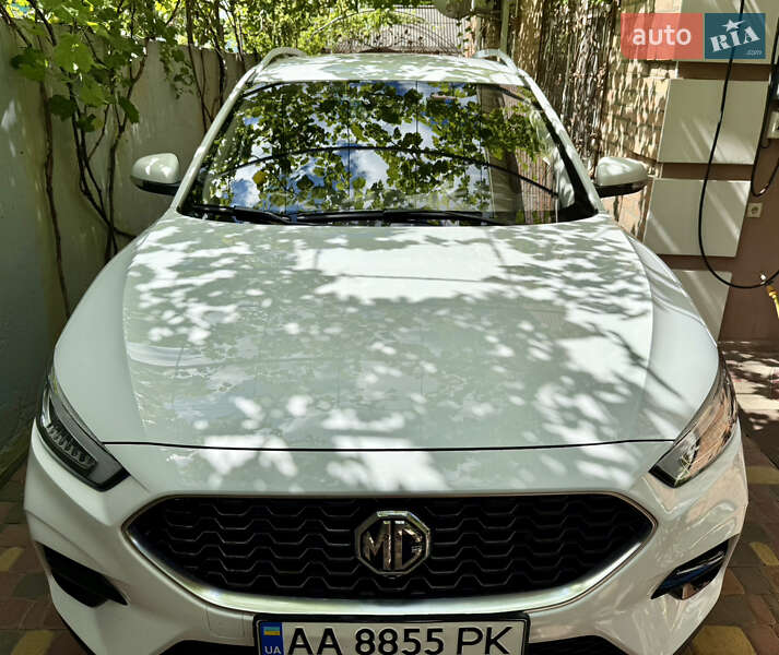 Внедорожник / Кроссовер MG ZS 2021 в Киеве