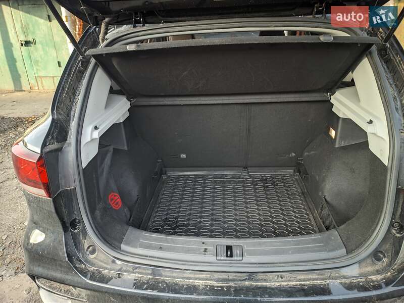 Внедорожник / Кроссовер MG ZS 2021 в Вольногорске