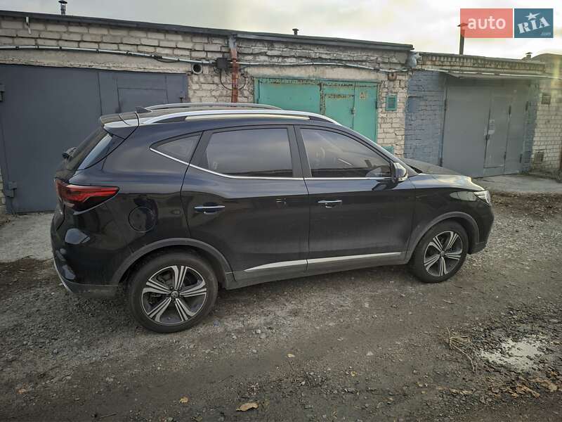 Внедорожник / Кроссовер MG ZS 2021 в Вольногорске