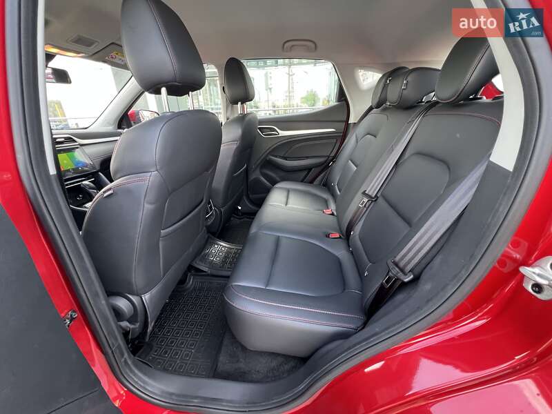 Внедорожник / Кроссовер MG ZS 2021 в Киеве
