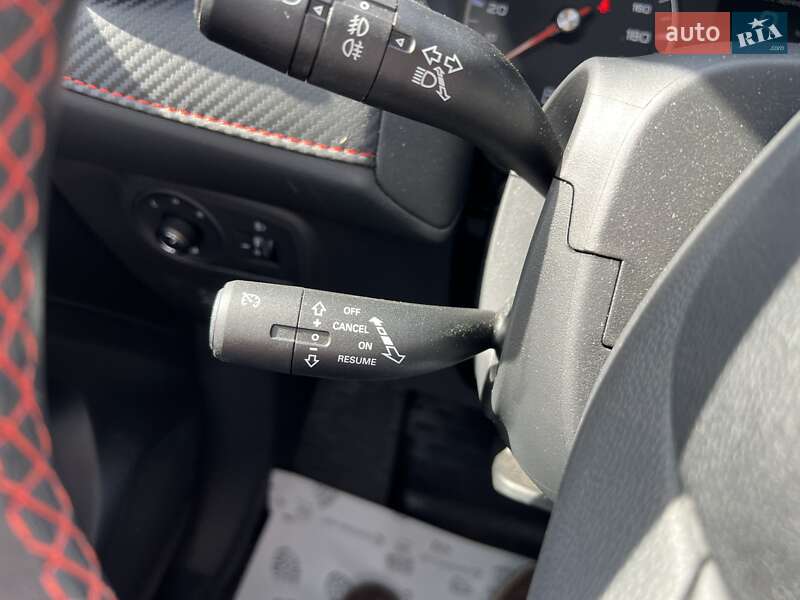 Внедорожник / Кроссовер MG ZS 2021 в Киеве