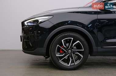 Позашляховик / Кросовер MG ZS 2022 в 