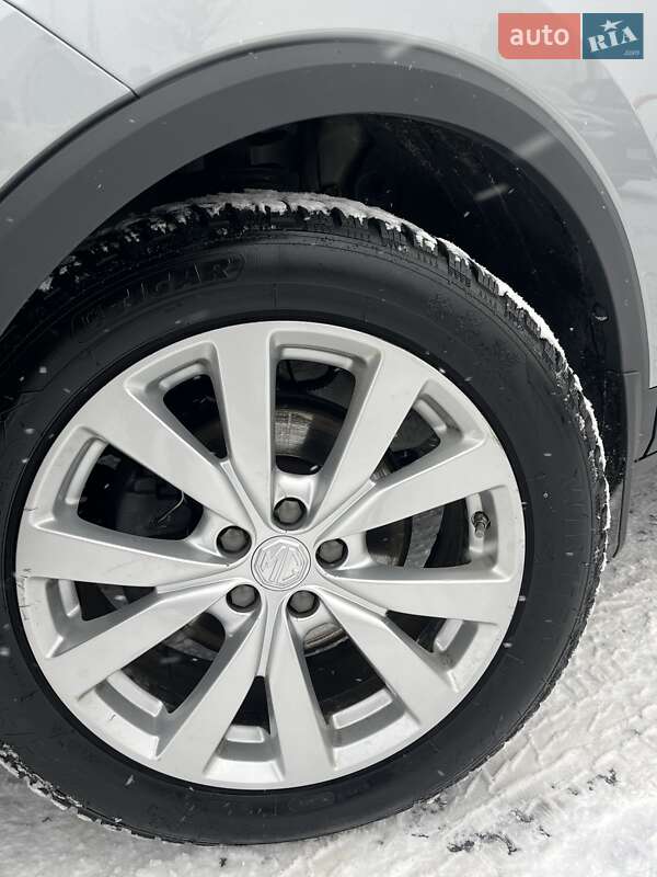 Внедорожник / Кроссовер MG ZS 2021 в Киеве