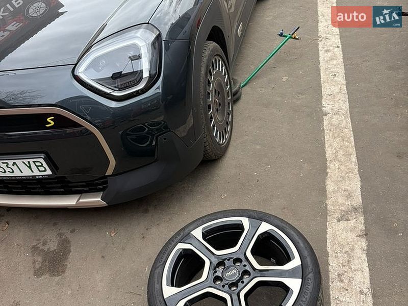 Внедорожник / Кроссовер MINI Aceman 2024 в Киеве