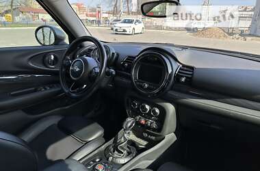 Універсал MINI Clubman 2016 в  фото 14 Універсал MINI Clubman 2016 в