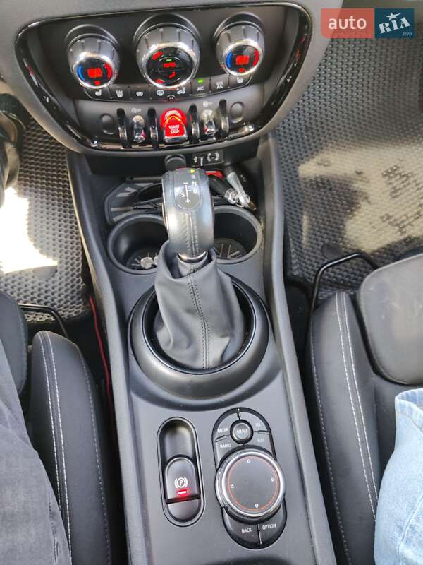 Універсал MINI Clubman 2016 в Луцьку