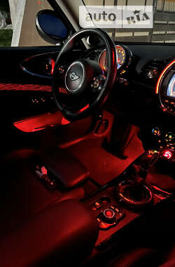 Универсал MINI Clubman 2016 в 