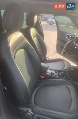 Универсал MINI Clubman 2017 в Староконстантинове