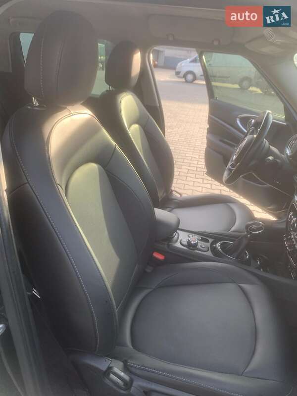 Универсал MINI Clubman 2017 в Староконстантинове