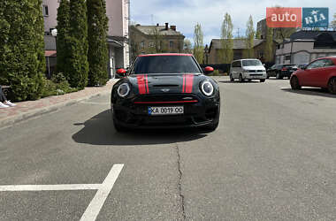 Универсал MINI Clubman 2019 в Киеве