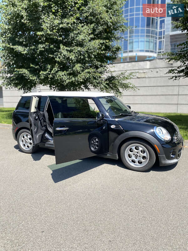 MINI Clubman 2012