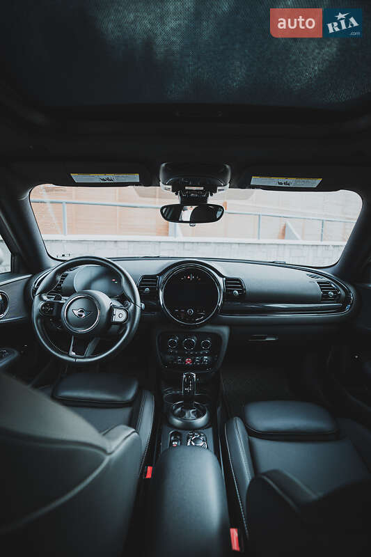 Универсал MINI Clubman 2021 в Киеве