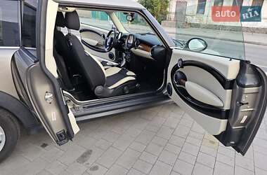 Универсал MINI Clubman 2011 в 