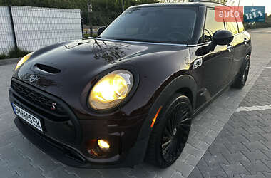 Универсал MINI Clubman 2018 в 