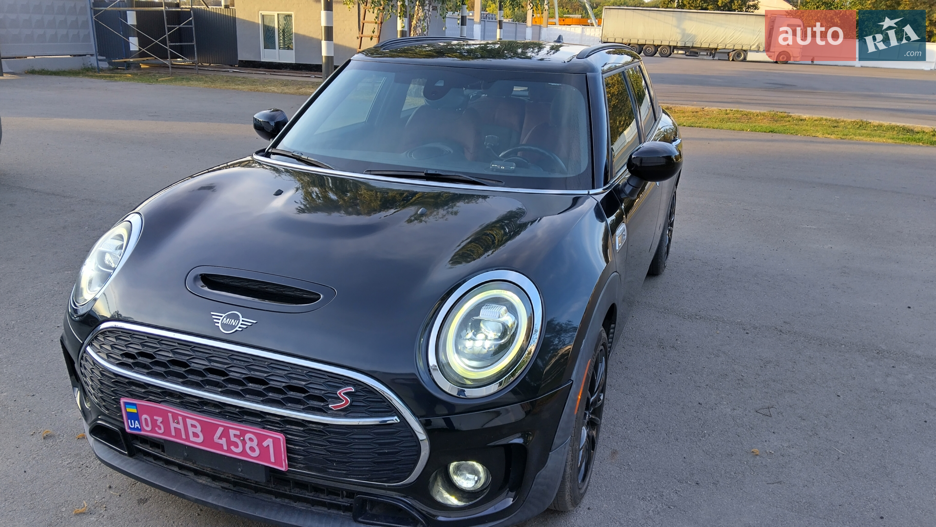 2019 MINI Clubman - мініатюра 2