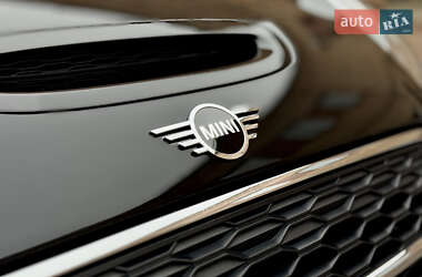 Универсал MINI Clubman 2021 в 