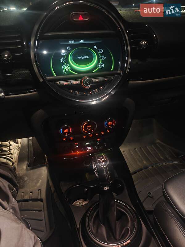 Универсал MINI Clubman 2016 в Киеве фото 12 Универсал MINI Clubman 2016 в Киеве
