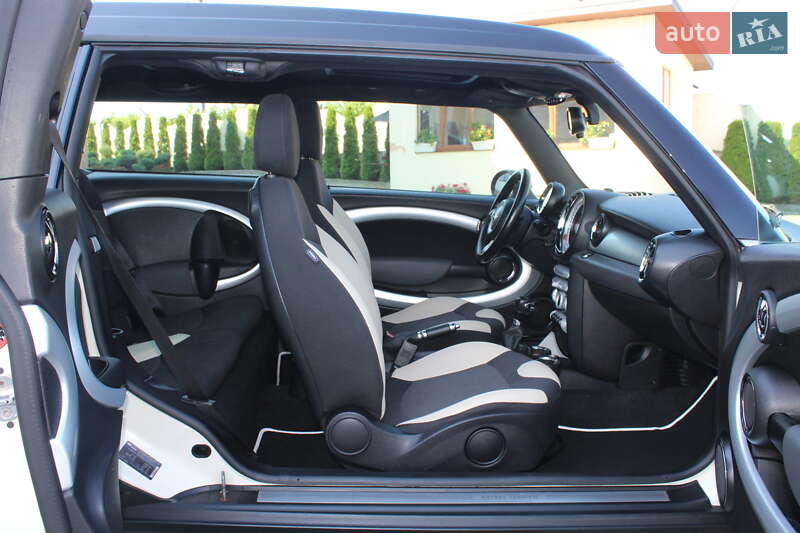 Універсал MINI Clubman 2009 в Трускавці фото 43 Універсал MINI Clubman 2009 в Трускавці