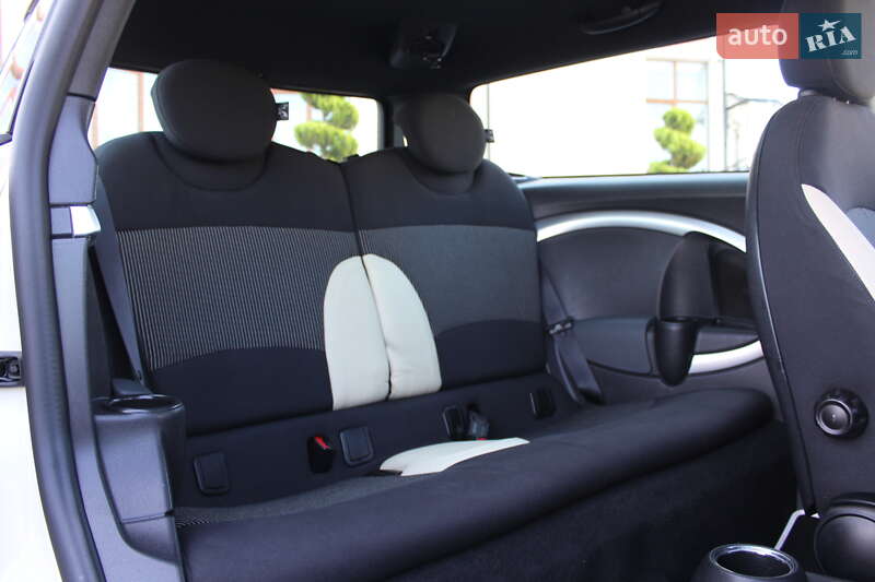 Універсал MINI Clubman 2009 в Трускавці фото 62 Універсал MINI Clubman 2009 в Трускавці